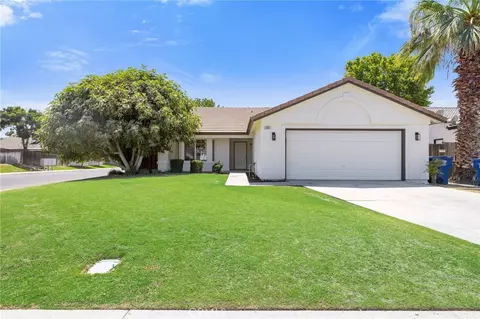 5603 Pine Canyon Dr, Bakersfield, CA 93313