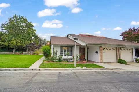 19318 Flowers Ct, Newhall, CA 91321