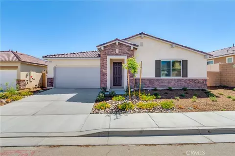 9051 Carson Ave, Hesperia, CA 92344