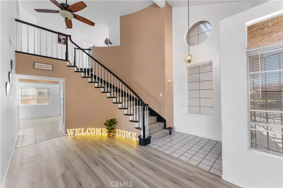 Entry Way - 39566 Dunbar, Palmdale, CA 93551 photo 2 of 6