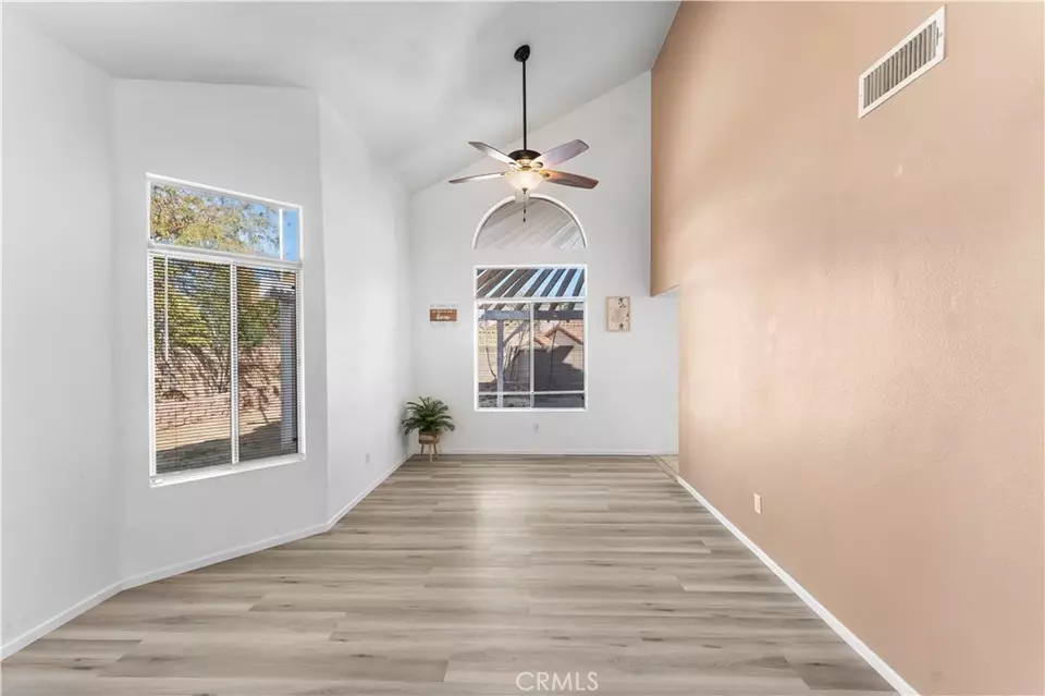 Living - 39566 Dunbar, Palmdale, CA 93551 photo 10 of 11