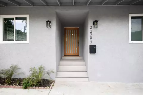 22257 Macfarlane Dr, Woodland Hills, CA 91364