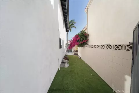 Exterior - 2431 Victoria Ave, Oxnard, CA 93035 photo 4 of 4