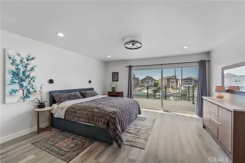 Bedroom - 2431 Victoria Ave, Oxnard, CA 93035 photo 1 of 4