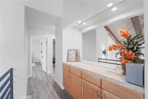 Entry Way - 2431 Victoria Ave, Oxnard, CA 93035 photo 6 of 6