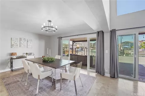 Dining - 2431 Victoria Ave, Oxnard, CA 93035 photo 1 of 3