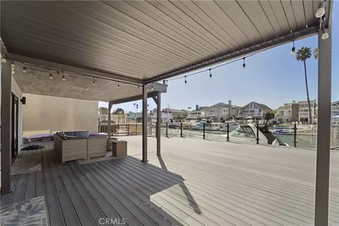 Exterior - 2431 Victoria Ave, Oxnard, CA 93035 photo 1 of 4