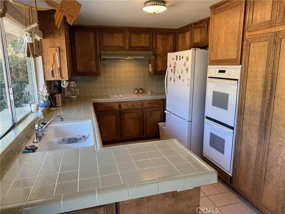 Kitchen - 1017 E Avenue J5, Lancaster, CA 93535 photo 1 of 1