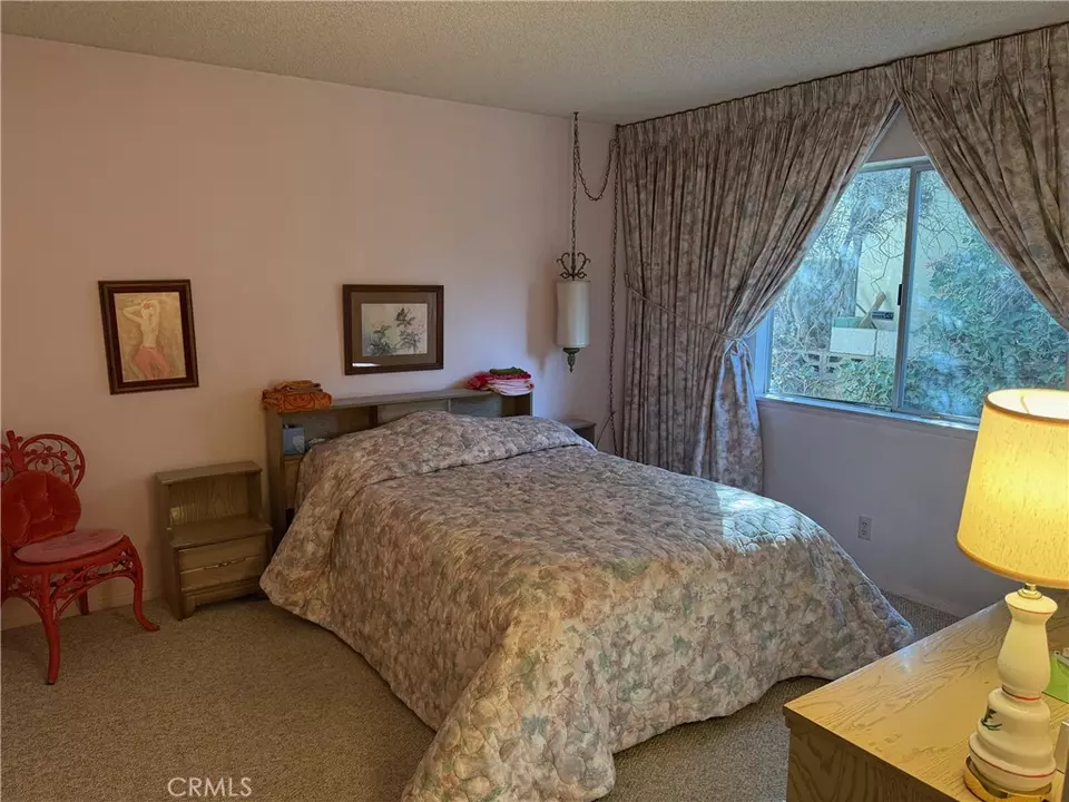 Bedroom - 1017 E Avenue J5, Lancaster, CA 93535 photo 3 of 4