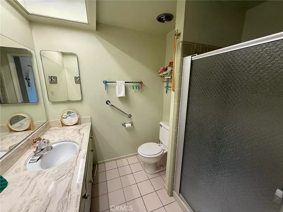 Bath - 1017 E Avenue J5, Lancaster, CA 93535 photo 2 of 3