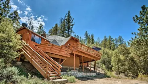 1521 Zermatt Dr, Pine Mountain Club, CA 93222
