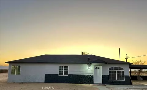 48225 93rd St W, Lancaster, CA 93536