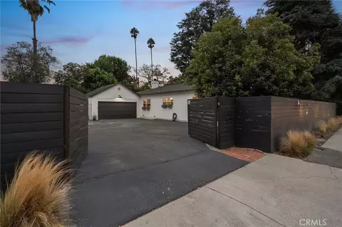13232 Magnolia Blvd, Sherman Oaks, CA 91423