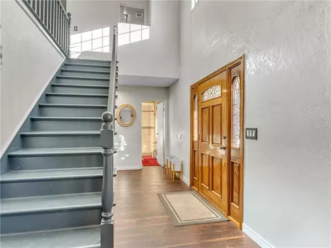 Entry Way - 714 Appleton Rd, Simi Valley, CA 93065 photo 2 of 4