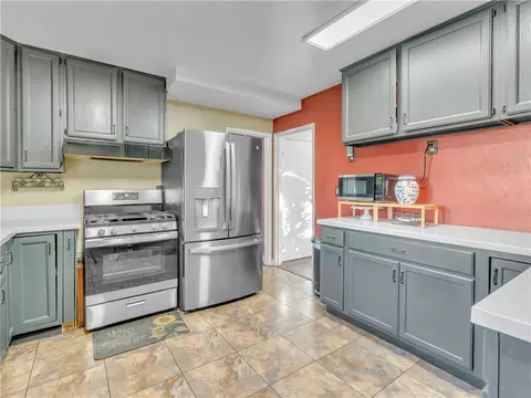 Kitchen - 714 Appleton Rd, Simi Valley, CA 93065 photo 4 of 4
