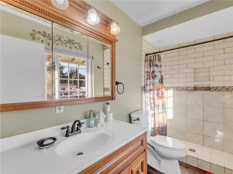 Bath - 714 Appleton Rd, Simi Valley, CA 93065 photo 1 of 2