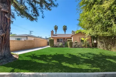 5623 Cedros Ave, Sherman Oaks, CA 91411