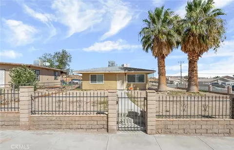 581 Candlelight Dr, Barstow, CA 92311