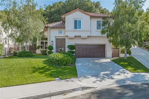 23678 White Oak Ct, Newhall, CA 91321