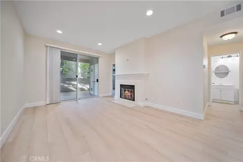 23963 Arroyo Park Dr #98, Valencia, CA 91355