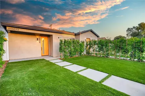 6858 Aura Ave, Reseda, CA 91335