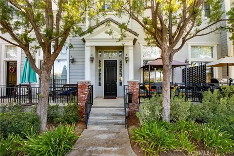 26841 Shorebreak Ln #35, Valencia, CA 91355