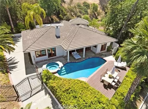 17716 Alonzo, Encino, CA 91316