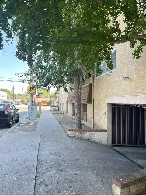 6255 Woodman #203, Valley Glen, CA 91401