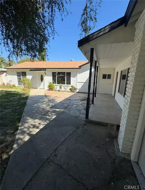 7514 Beckford Ave, Reseda, CA 91335