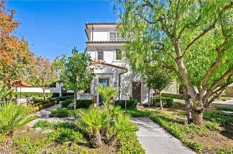 26265 Prima Way, Saugus, CA 91350