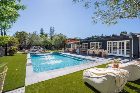 5910 Pat Ave, Woodland Hills, CA 91367