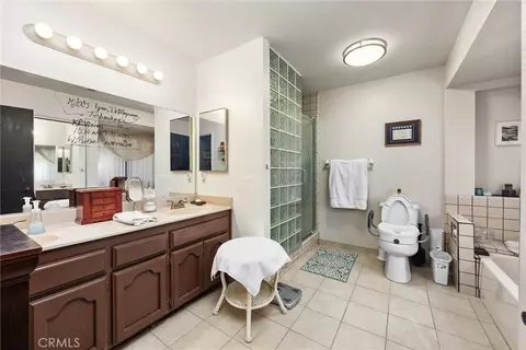 Bath - 20220 Bald Mtn, Tehachapi, CA 93561 photo 4 of 7