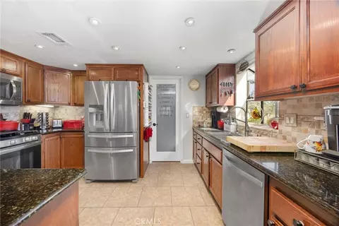 Kitchen - 20220 Bald Mtn, Tehachapi, CA 93561 photo 5 of 5