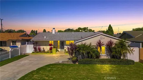 5131 Skylark, Huntington Beach, CA 92649