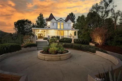 28933 Wagon Rd, Agoura Hills, CA 91301