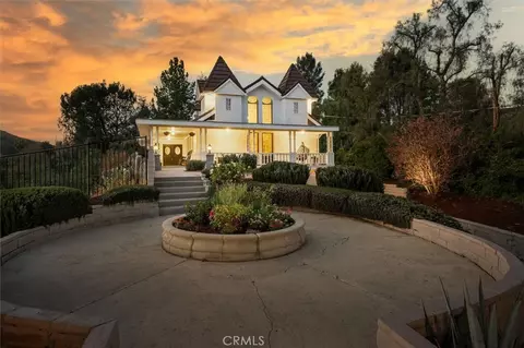 28933 Wagon Rd, Agoura Hills, CA 91301