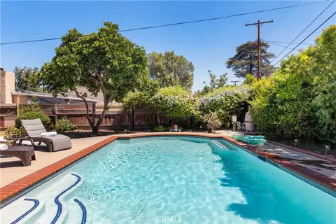 6535 Mary Ellen Ave, Valley Glen, CA 91401