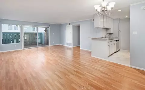 5700 Etiwanda Ave #154, Tarzana, CA 91356
