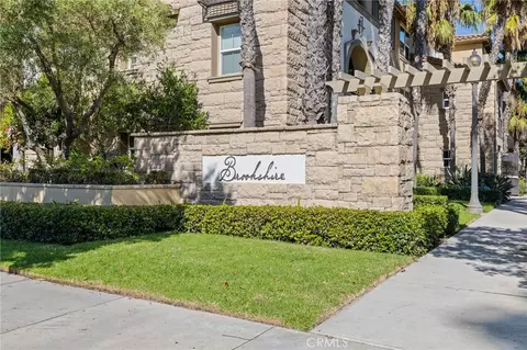 209 Riverdale Ct #560, Camarillo, CA 93012