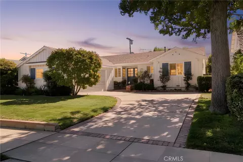 23232 Hartland, West Hills, CA 91307