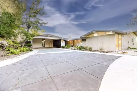 5260 Gould Ave, La Canada Flintridge, CA 91011
