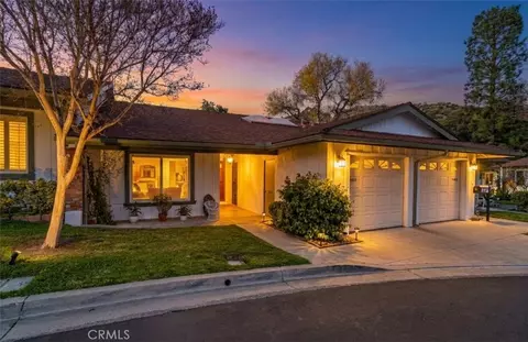 19427 Oak Crossing Rd, Newhall, CA 91321