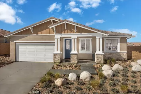13869 Mesa View Dr, Victorville, CA 92392