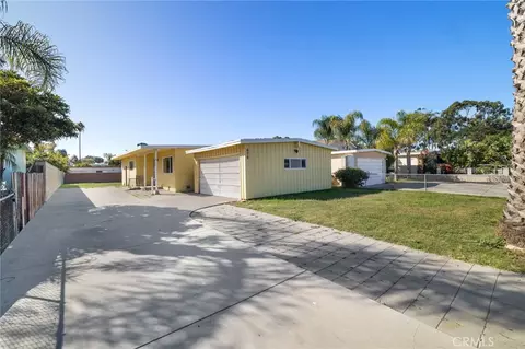 676 E Scott St, Port Hueneme, CA 93041