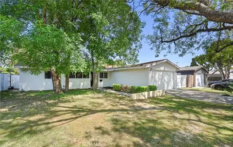 20617 Schoenborn, Winnetka, CA 91306