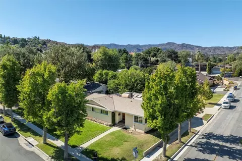 View/Area - 25085 Highspring, Newhall, CA 91321 photo 1 of 6