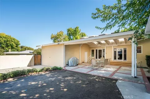 Exterior - 25085 Highspring, Newhall, CA 91321 photo 9 of 13