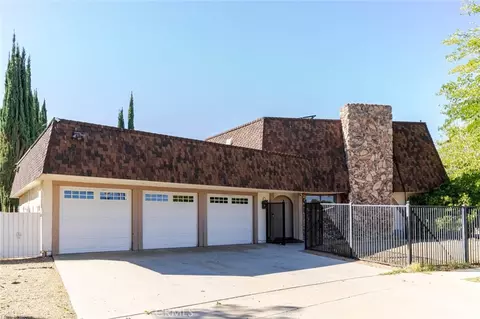 310 Susan Ct, Palmdale, CA 93551