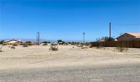 2204 Azure St, Thermal, CA 92274