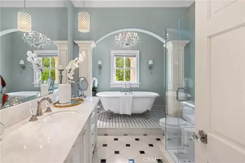 Bath - 85 Crestview, Camarillo, CA 93010 photo 2 of 3
